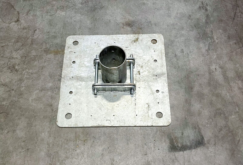 Plaque de base pour mât central